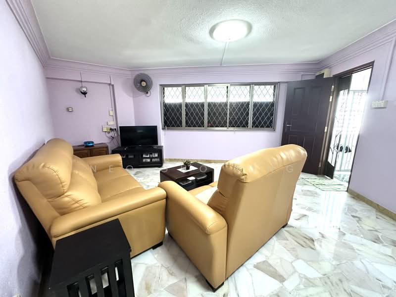 456 Jurong West Street 41, 456 Jurong West Street 41, 3 Bedrooms, 1,076 sqft, HDB Flat For Sale, by Neo Guo Xing, 500181973 - Living Room - PropertyGuru.com.sg