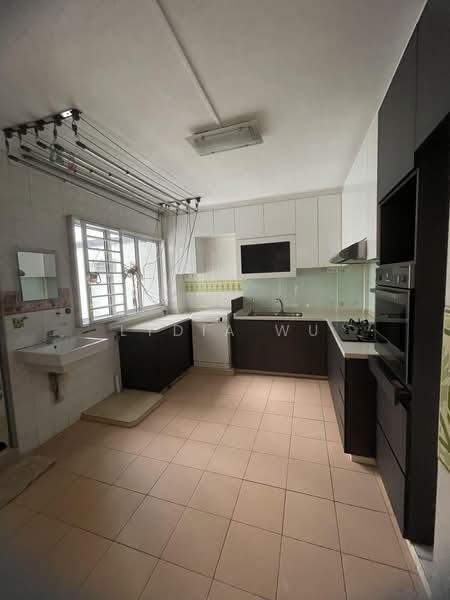 491H Tampines Street 45, 491H Tampines Street 45, 4 Bedrooms, 1,302 sqft, HDB Flat For Sale, by Lydia Wu, 500181975 - Kitchen - PropertyGuru.com.sg