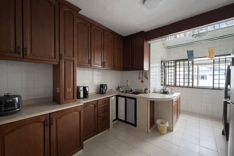 117 Pasir Ris Street 11, 117 Pasir Ris Street 11, 4 Bedrooms, 1,334 sqft, HDB Flat For Sale, by Shauna Seow, 500181979 - Kitchen - PropertyGuru.com.sg