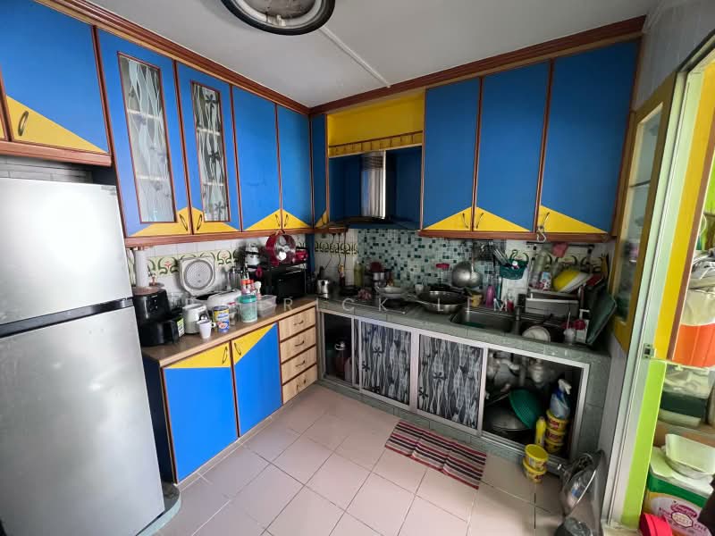 774 Woodlands Crescent, 774 Woodlands Crescent, 3 Bedrooms, 1,001 sqft, HDB Flat For Sale, by Patrick Lim, 500181984 - Kitchen - PropertyGuru.com.sg