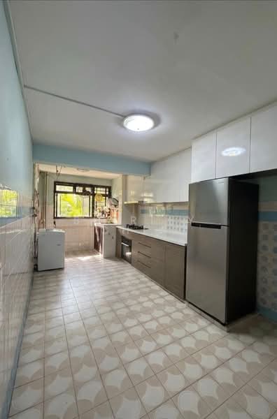 228 Lorong 8 Toa Payoh, 228 Lorong 8 Toa Payoh, 3 Bedrooms, 883 sqft, HDB Flat For Sale, by Shirley Chia, 500181998 - Kitchen - PropertyGuru.com.sg