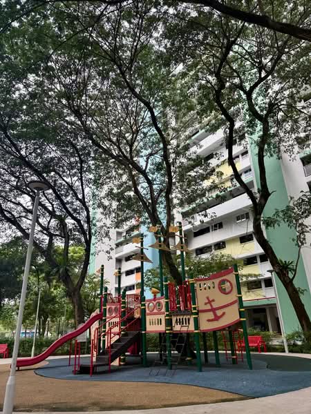 228 Lorong 8 Toa Payoh, 228 Lorong 8 Toa Payoh, 3 Bedrooms, 883 sqft, HDB Flat For Sale, by Shirley Chia, 500181998 - Exterior - PropertyGuru.com.sg