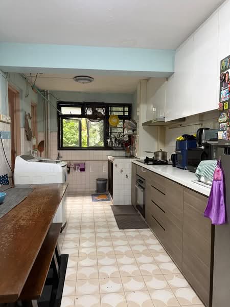 228 Lorong 8 Toa Payoh, 228 Lorong 8 Toa Payoh, 3 Bedrooms, 883 sqft, HDB Flat For Sale, by Shirley Chia, 500181998 - Kitchen - PropertyGuru.com.sg