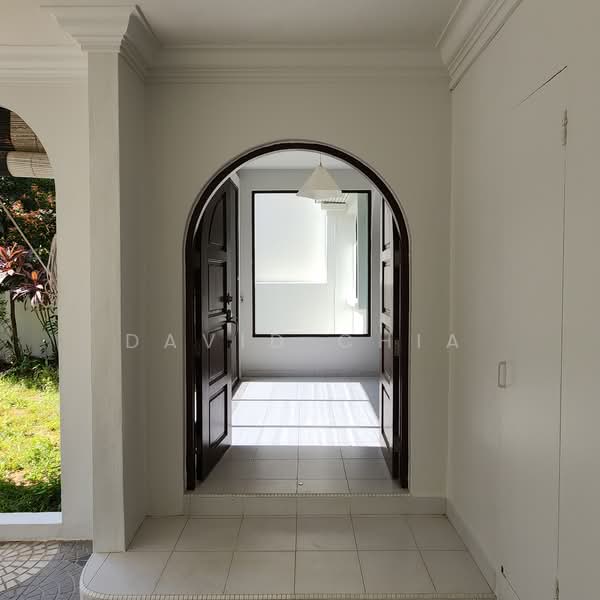 Watten Heights, Watten Heights, Hillcrest Rd, Watten Estate Rd, Watten Dr, 6 Bedrooms, 4,490 sqft, Semi-Detached House For Rent, by David Chia, 500182060 - Entrance - PropertyGuru.com.sg