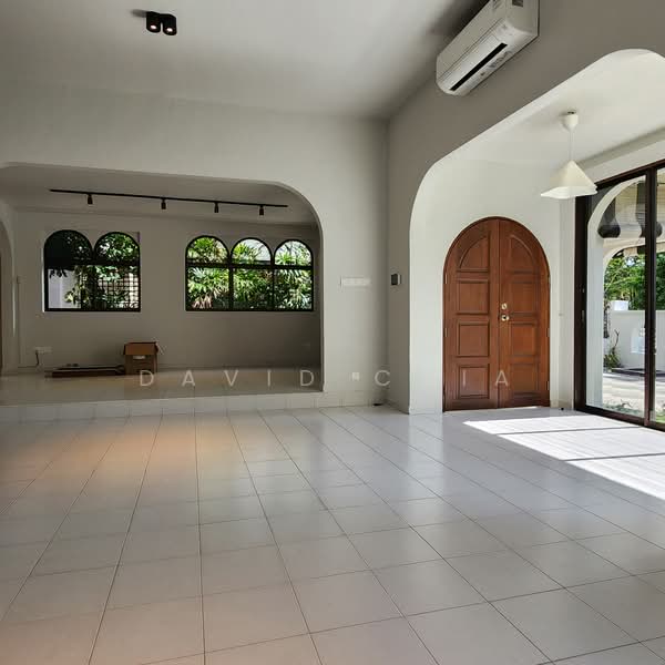Watten Heights, Watten Heights, Hillcrest Rd, Watten Estate Rd, Watten Dr, 6 Bedrooms, 4,490 sqft, Semi-Detached House For Rent, by David Chia, 500182060 - Living Room - PropertyGuru.com.sg