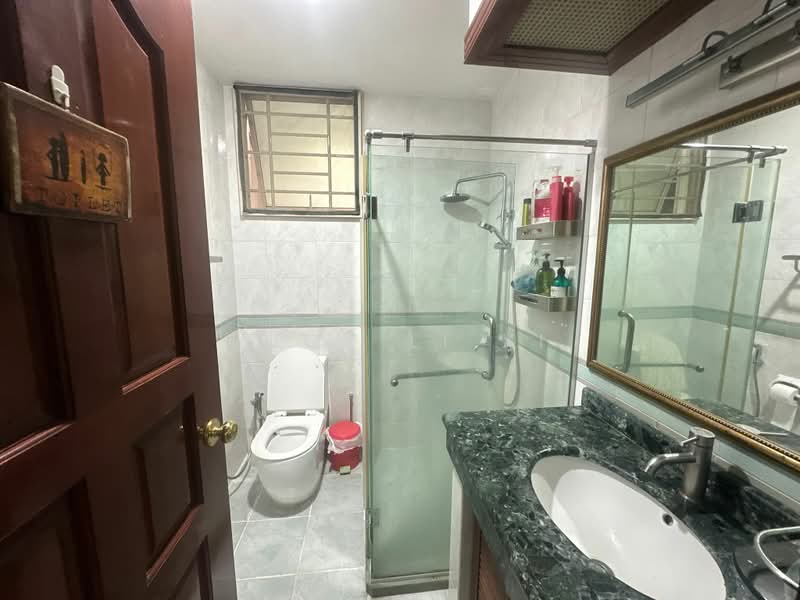 Northvale, 61 Choa Chu Kang Loop, 7 Bedrooms, 1,517 sqft, Condominium For Rent, by Lucy Li Xi, 500182073 - Bathroom - PropertyGuru.com.sg