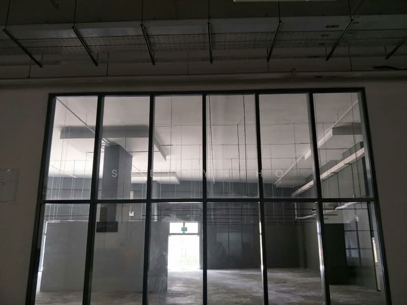 Bukit Batok Connection, 2 Bukit Batok Street 23, 3,800 sqft, Light Industrial (B1) For Rent, by Sherlyn Ho, 500182083 - Interior - CommercialGuru.com.sg