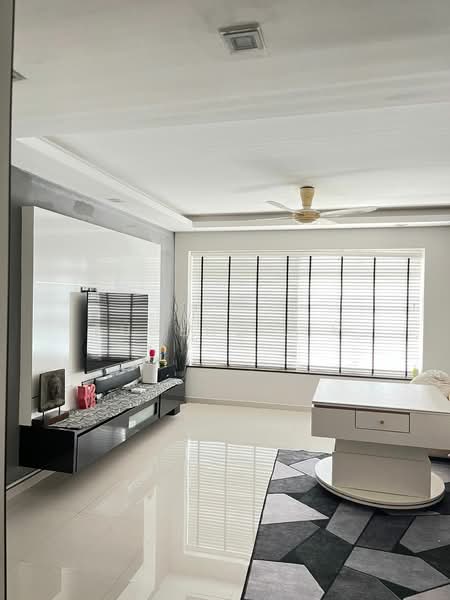 441A Clementi Avenue 3, 441A Clementi Avenue 3, 3 Bedrooms, 1,281 sqft, HDB Flat For Rent, by Eugene Lim, 500182086 - Living Room - PropertyGuru.com.sg