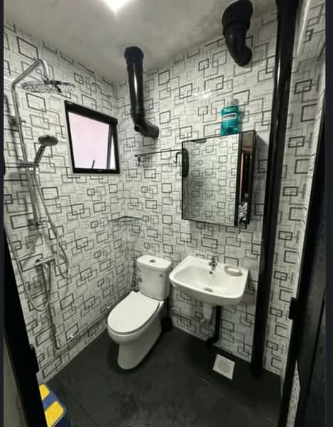 425 Bedok North Road, 425 Bedok North Road, Room Rental, 120 sqft, HDB Flat For Rent, by Agent Rizal, 500182087 - Bathroom - PropertyGuru.com.sg