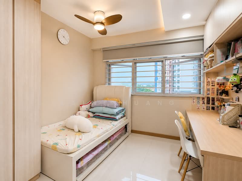 422B Northshore Drive, 422B Northshore Drive, 3 Bedrooms, 1,001 sqft, HDB Flat For Sale, by Raine Huang, 500182092 - Bedroom - PropertyGuru.com.sg