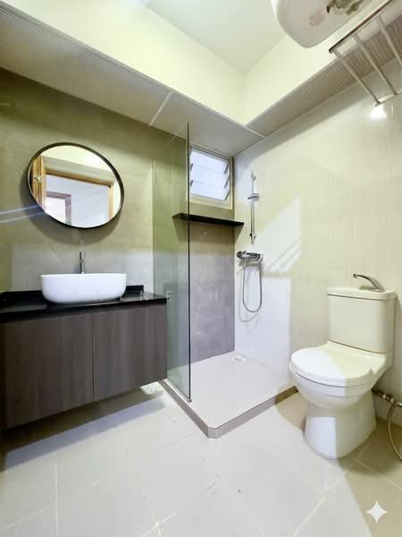 422B Northshore Drive, 422B Northshore Drive, 3 Bedrooms, 1,001 sqft, HDB Flat For Sale, by Raine Huang, 500182092 - Bathroom - PropertyGuru.com.sg