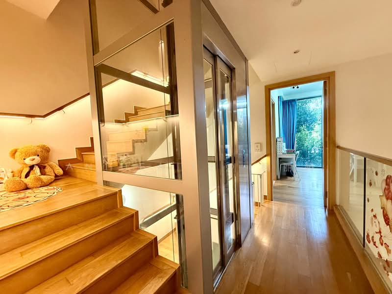 Belgravia Villas, 200 Ang Mo Kio Avenue 5, 5 Bedrooms, 3,584 sqft, Cluster House For Sale, by Anthea Yeo 杨丽娇, 500182102 - Corridor - PropertyGuru.com.sg