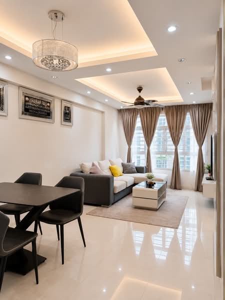 504C Yishun Street 51, 504C Yishun Street 51, 3 Bedrooms, 1,001 sqft, HDB Flat For Sale, by MOHD FARID, 500182105 - Living Room - PropertyGuru.com.sg