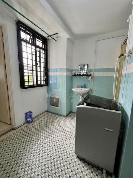 20 Balam Road, 20 Balam Road, 3 Bedrooms, 646 sqft, HDB Flat For Sale, by Nizam Firdaus, 500182123 - Bathroom - PropertyGuru.com.sg