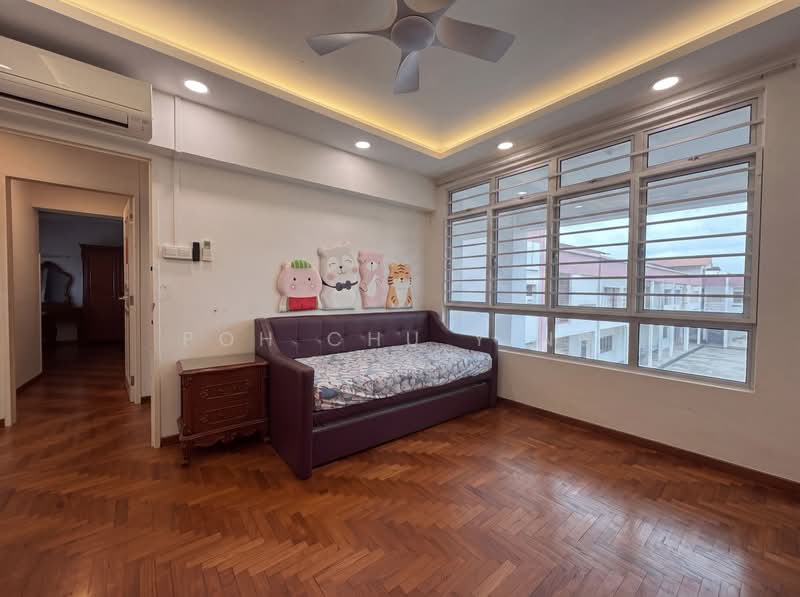 535 Serangoon North Avenue 4, 535 Serangoon North Avenue 4, 4 Bedrooms, 1,603 sqft, HDB Flat For Sale, by Poh Chu Ying, 500182125 - Living Room - PropertyGuru.com.sg