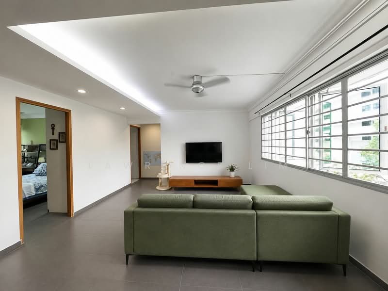 220 Serangoon Avenue 4, 220 Serangoon Avenue 4, 3 Bedrooms, 980 sqft, HDB Flat For Sale, by Lawrence Lim, 500182130 - Living Room - PropertyGuru.com.sg