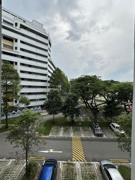220 Serangoon Avenue 4, 220 Serangoon Avenue 4, 3 Bedrooms, 980 sqft, HDB Flat For Sale, by Lawrence Lim, 500182130 - Exterior - PropertyGuru.com.sg