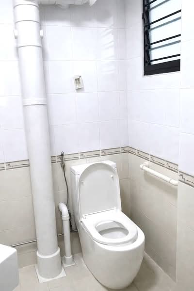 114 Yishun Ring Road, 114 Yishun Ring Road, 3 Bedrooms, 1,173 sqft, HDB Flat For Sale, by Patrick Chee, 500182150 - Bathroom - PropertyGuru.com.sg