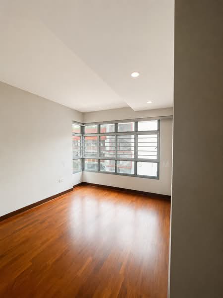 476C Upper Serangoon View, 476C Upper Serangoon View, 3 Bedrooms, 990 sqft, HDB Flat For Sale, by Sylvia Sim, 500182172 - Master bedroom - PropertyGuru.com.sg