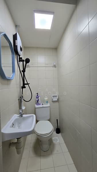 Blue Horizon, 25 West Coast Crescent, Room Rental, 150 sqft, Condominium For Rent, by Can Cheong, 500182173 - Bathroom - PropertyGuru.com.sg