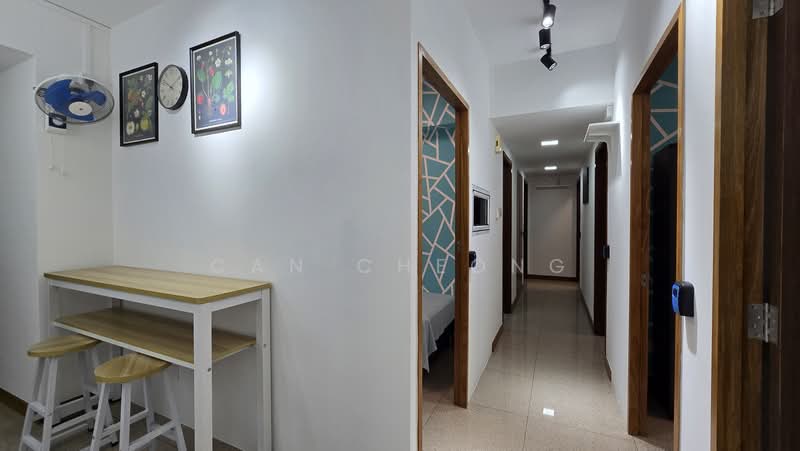 Blue Horizon, 25 West Coast Crescent, Room Rental, 150 sqft, Condominium For Rent, by Can Cheong, 500182173 - Corridor - PropertyGuru.com.sg