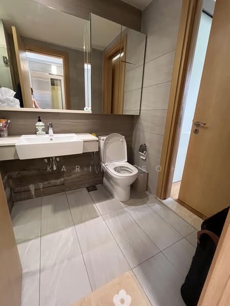 Belgravia Villas, 200 Ang Mo Kio Avenue 5, 5 Bedrooms, 3,961 sqft, Cluster House For Sale, by Karina Soh, 500182181 - Bathroom - PropertyGuru.com.sg
