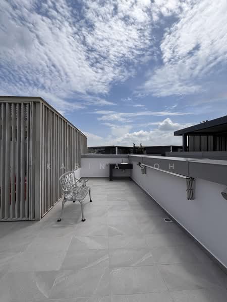 Belgravia Villas, 200 Ang Mo Kio Avenue 5, 5 Bedrooms, 3,961 sqft, Cluster House For Sale, by Karina Soh, 500182181 - Roof Terrace - PropertyGuru.com.sg