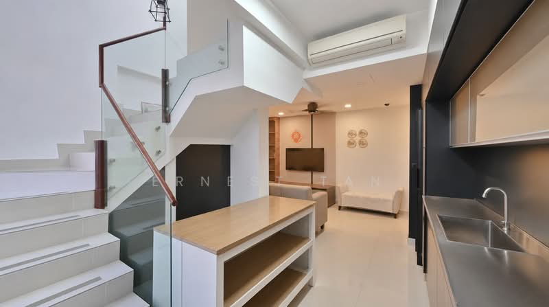 Guillemard Suites, 213 Guillemard Road, 3 Bedrooms, 1,119 sqft, Apartment For Sale, by Ernest Tan, 500182183 - Living Room - PropertyGuru.com.sg