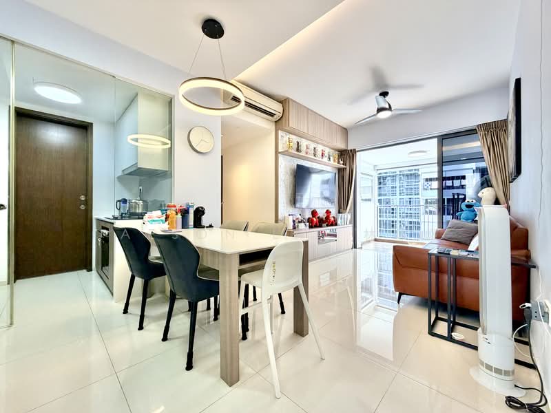 Riverbank at Fernvale, Sengkang West Way/Fernvale, 3 Bedrooms, 1,055 sqft, Condominium For Sale, by Jaeson Lin 林暉盛, 500182201 - Living Room - PropertyGuru.com.sg