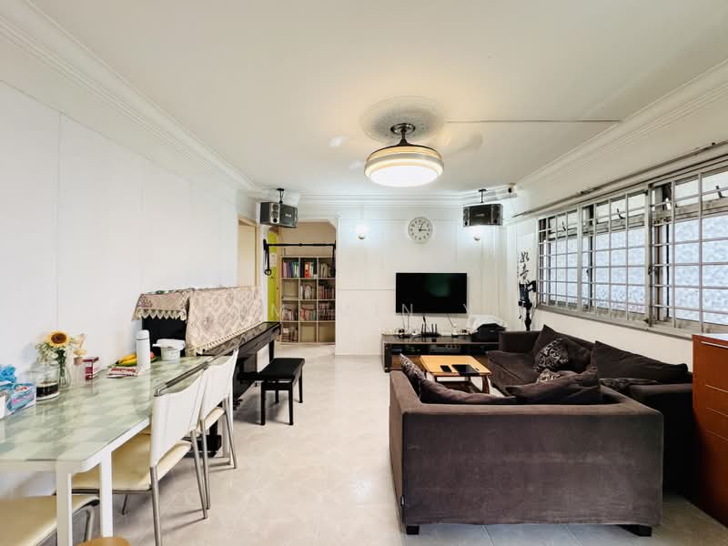 365 Woodlands Avenue 5, 365 Woodlands Avenue 5, 4 Bedrooms, 1,130 sqft, HDB Flat For Sale, by Lam Min Yi, 500182202 - Living Room - PropertyGuru.com.sg