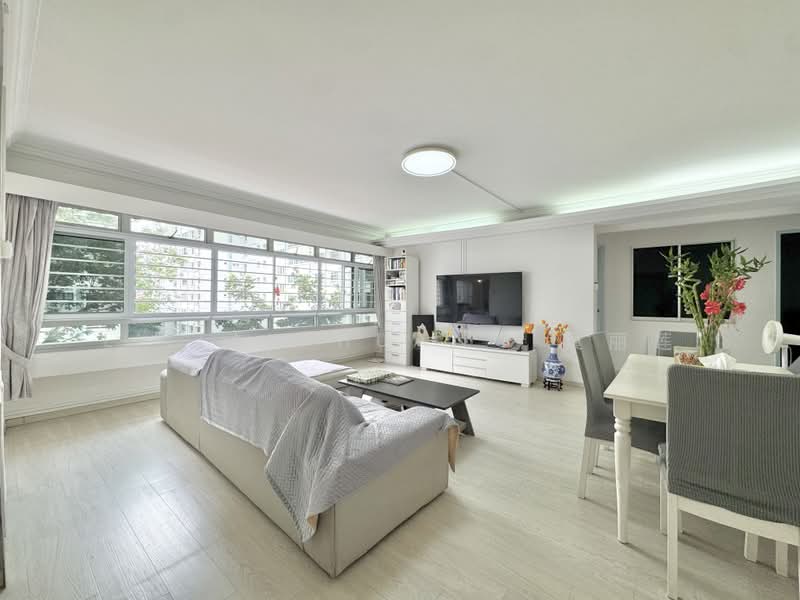 242 Pasir Ris Street 21, 242 Pasir Ris Street 21, 4 Bedrooms, 1,593 sqft, HDB Flat For Sale, by Lilian Huang 黄丽莲, 500182208 - Living Room - PropertyGuru.com.sg
