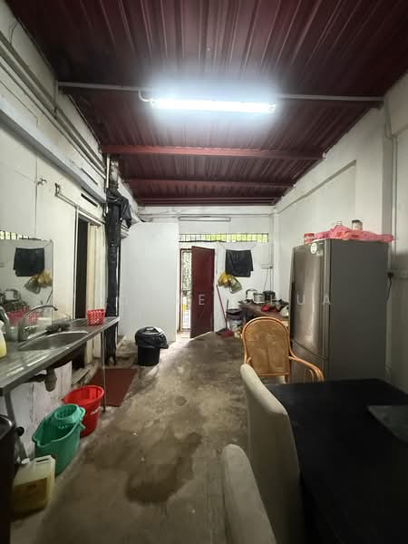 Freehold level 1 walk up apartment, Guillemard Road, 3 Bedrooms, 1,698 sqft, Walk-up Apartment For Sale, by Yvonne Chua, 500182218 - Kitchen - PropertyGuru.com.sg