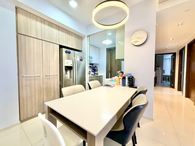 Riverbank at Fernvale, Sengkang West Way/Fernvale, 3 Bedrooms, 1,055 sqft, Condominium For Sale, by Charissa Yong, 500182220 - Kitchen - PropertyGuru.com.sg