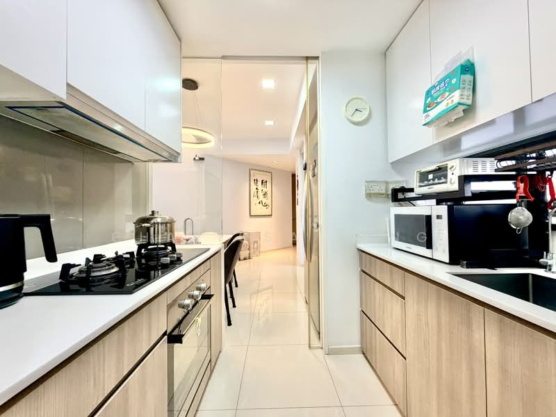 Riverbank at Fernvale, Sengkang West Way/Fernvale, 3 Bedrooms, 1,055 sqft, Condominium For Sale, by Charissa Yong, 500182220 - Kitchen - PropertyGuru.com.sg