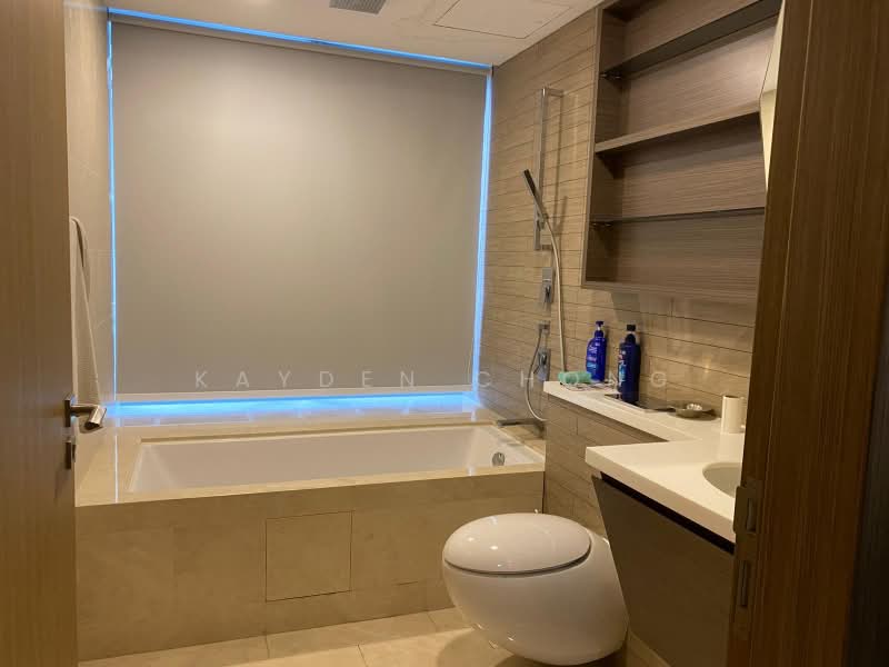 V on Shenton, 5 Shenton Way, 2 Bedrooms, 1,152 sqft, Condominium For Sale, by Kayden Chong, 500182238 - Bathroom - PropertyGuru.com.sg