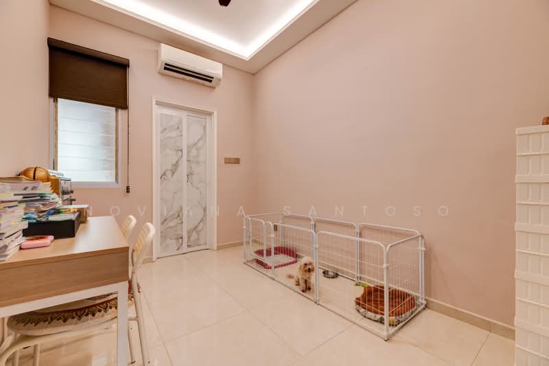 Loyang Villas, Loyang Rise, 5 Bedrooms, 2,700 sqft, Terraced House For Sale, by Noviana Santoso, 500182240 - Study - PropertyGuru.com.sg