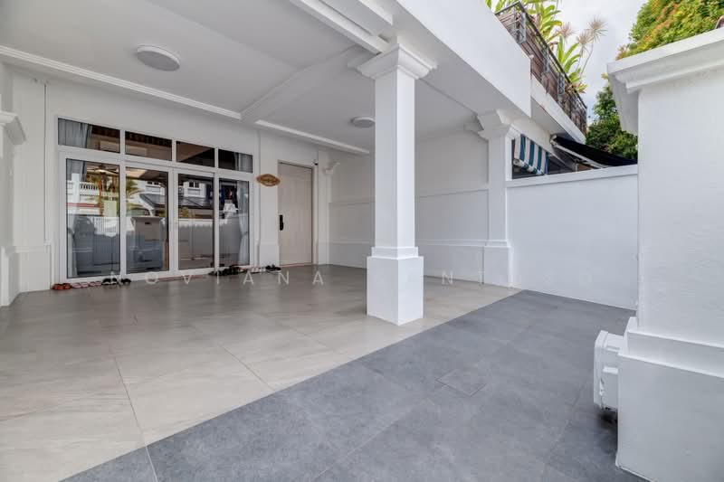 Loyang Villas, Loyang Rise, 5 Bedrooms, 2,700 sqft, Terraced House For Sale, by Noviana Santoso, 500182240 - Exterior - PropertyGuru.com.sg
