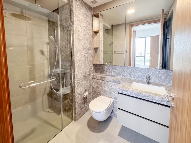Stirling Residences, 25 Stirling Road, 2 Bedrooms, 678 sqft, Condominium For Sale, by Yuni Yew, 500182260 - Bathroom - PropertyGuru.com.sg
