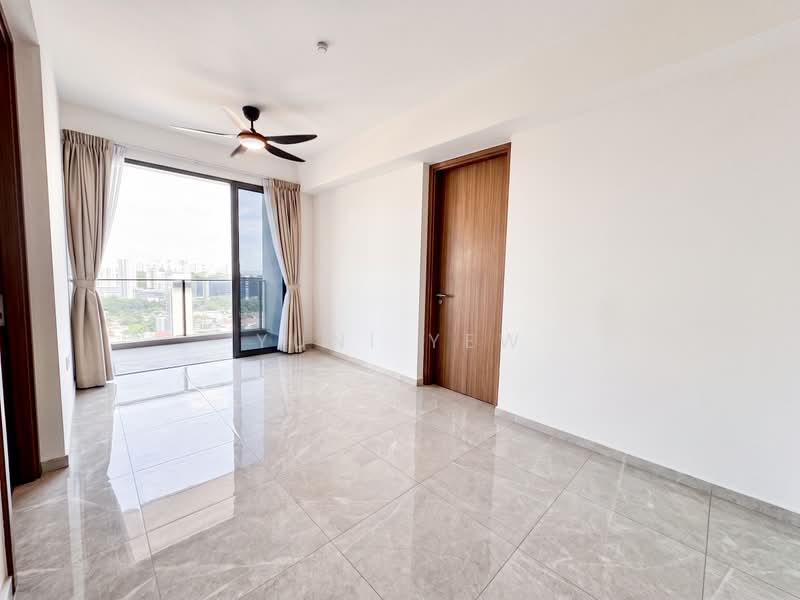 Stirling Residences, 25 Stirling Road, 2 Bedrooms, 678 sqft, Condominium For Sale, by Yuni Yew, 500182260 - Living room - PropertyGuru.com.sg