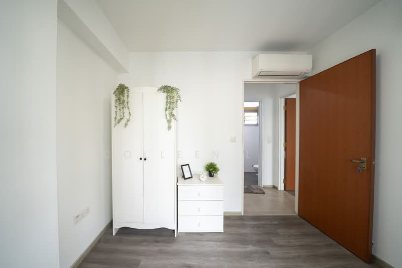 185C Woodlands Street 13, 185C Woodlands Street 13, 2 Bedrooms, 732 sqft, HDB Flat For Sale, by Colleen Lim, 500182270 - Bedroom - PropertyGuru.com.sg