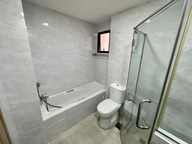 Heritage View, 8 Dover Rise, 3 Bedrooms, 1,195 sqft, Condominium For Rent, by Jasmine Lee, 500182276 - Bathroom - PropertyGuru.com.sg