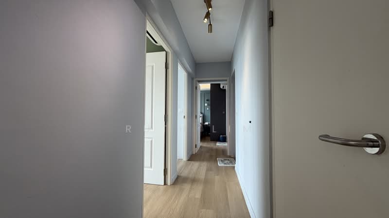 57 Teban Gardens Road, 57 Teban Gardens Road, 3 Bedrooms, 990 sqft, HDB Flat For Sale, by Ruth Lim, 500182292 - Corridor - PropertyGuru.com.sg