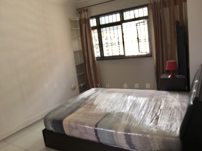 692A Choa Chu Kang Crescent, 692A Choa Chu Kang Crescent, 3 Bedrooms, 1,183 sqft, HDB Flat For Sale, by Kelly Yu 余奕葹, 500182315 - Bedroom - PropertyGuru.com.sg