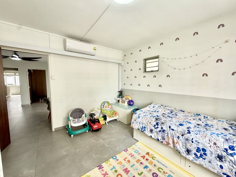 290 Choa Chu Kang Avenue 3, 290 Choa Chu Kang Avenue 3, 3 Bedrooms, 1,109 sqft, HDB Flat For Sale, by Hidayat Shariff, 500182316 - Bedroom - PropertyGuru.com.sg