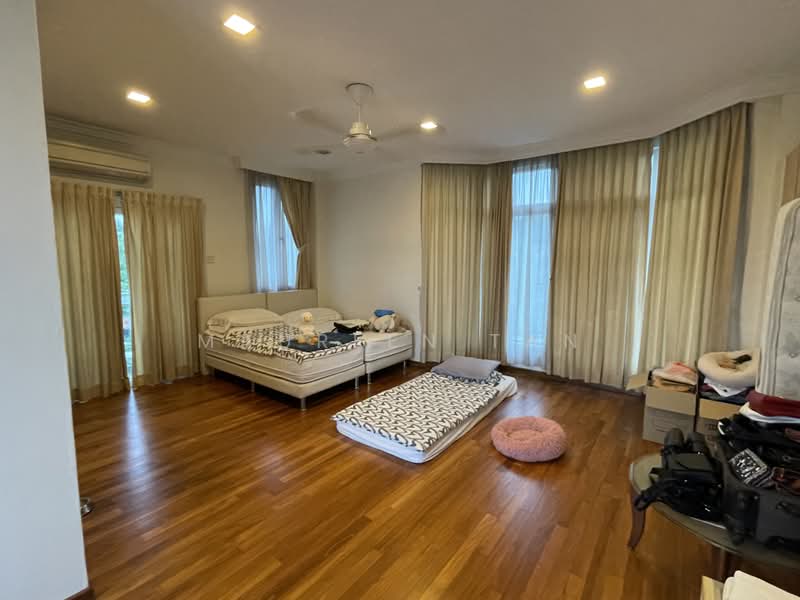 Watten Estate Detached/Bungalow With Lift, Watten, Shelford, Hillcrest, 6 Bedrooms, 5,800 sqft, Detached House For Sale, by Maureen Tan, 500182320 - Bedroom - PropertyGuru.com.sg