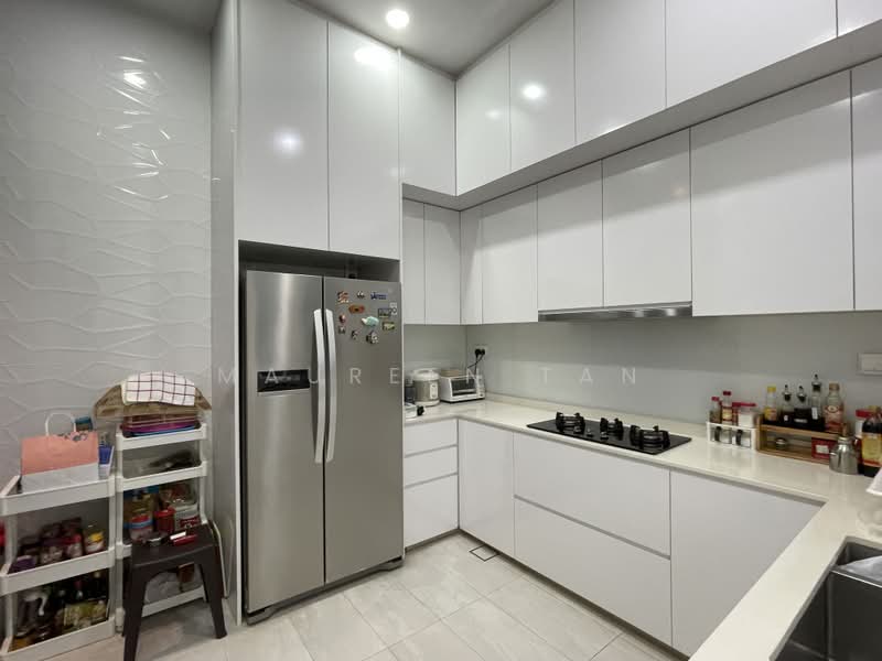 Watten Estate Detached/Bungalow With Lift, Watten, Shelford, Hillcrest, 6 Bedrooms, 5,800 sqft, Detached House For Sale, by Maureen Tan, 500182320 - Kitchen - PropertyGuru.com.sg