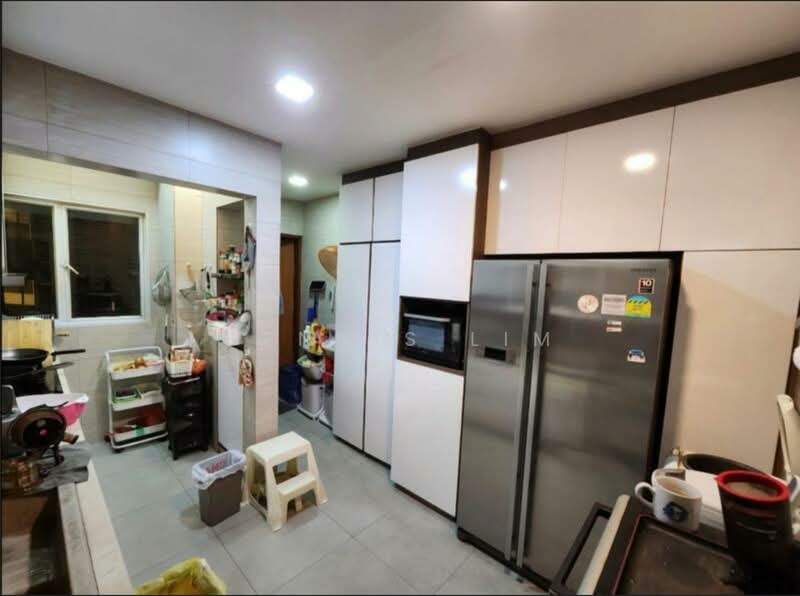 Mar Thoma Mansions, 45 Mar Thoma Road, 4 Bedrooms, 1,460 sqft, Apartment For Sale, by Dennis Lim, 500182324 - Kitchen - PropertyGuru.com.sg