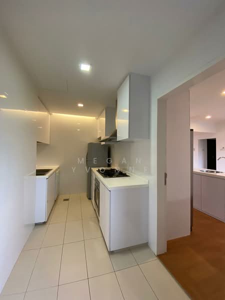 Nassim Regency, 37 Nassim Road, 3 Bedrooms, 2,056 sqft, Apartment For Rent, by Megan Yvonne, 500182325 - Kitchen - PropertyGuru.com.sg