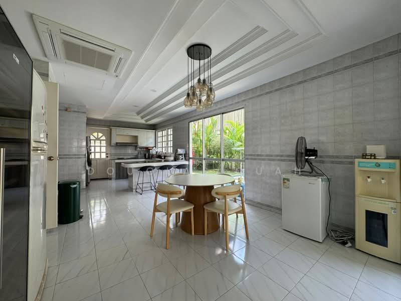 Bungalow Near King Albert Park, YARWOOD AVENUE, 5 Bedrooms, 6,500 sqft, Good Class Bungalow For Rent, by Douglas Quah, 500182327 - Kitchen - PropertyGuru.com.sg