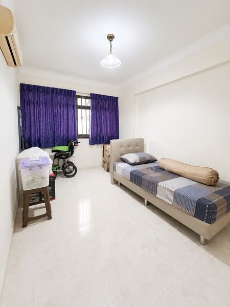 144 Lorong 2 Toa Payoh, 144 Lorong 2 Toa Payoh, 3 Bedrooms, 969 sqft, HDB Flat For Sale, by Taufid OK, 500182328 - Bedroom - PropertyGuru.com.sg